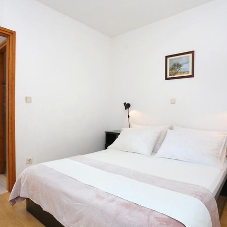 Apartments By The Sea Rastici, Ciovo - 11723 トロギール 部屋 写真
