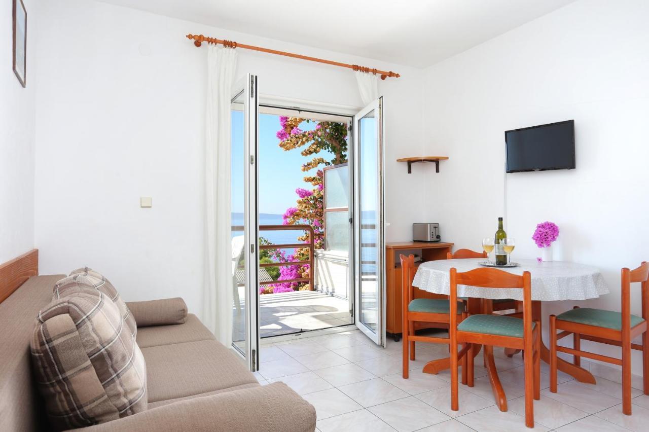 Apartments By The Sea Rastici, Ciovo - 11723 トロギール エクステリア 写真