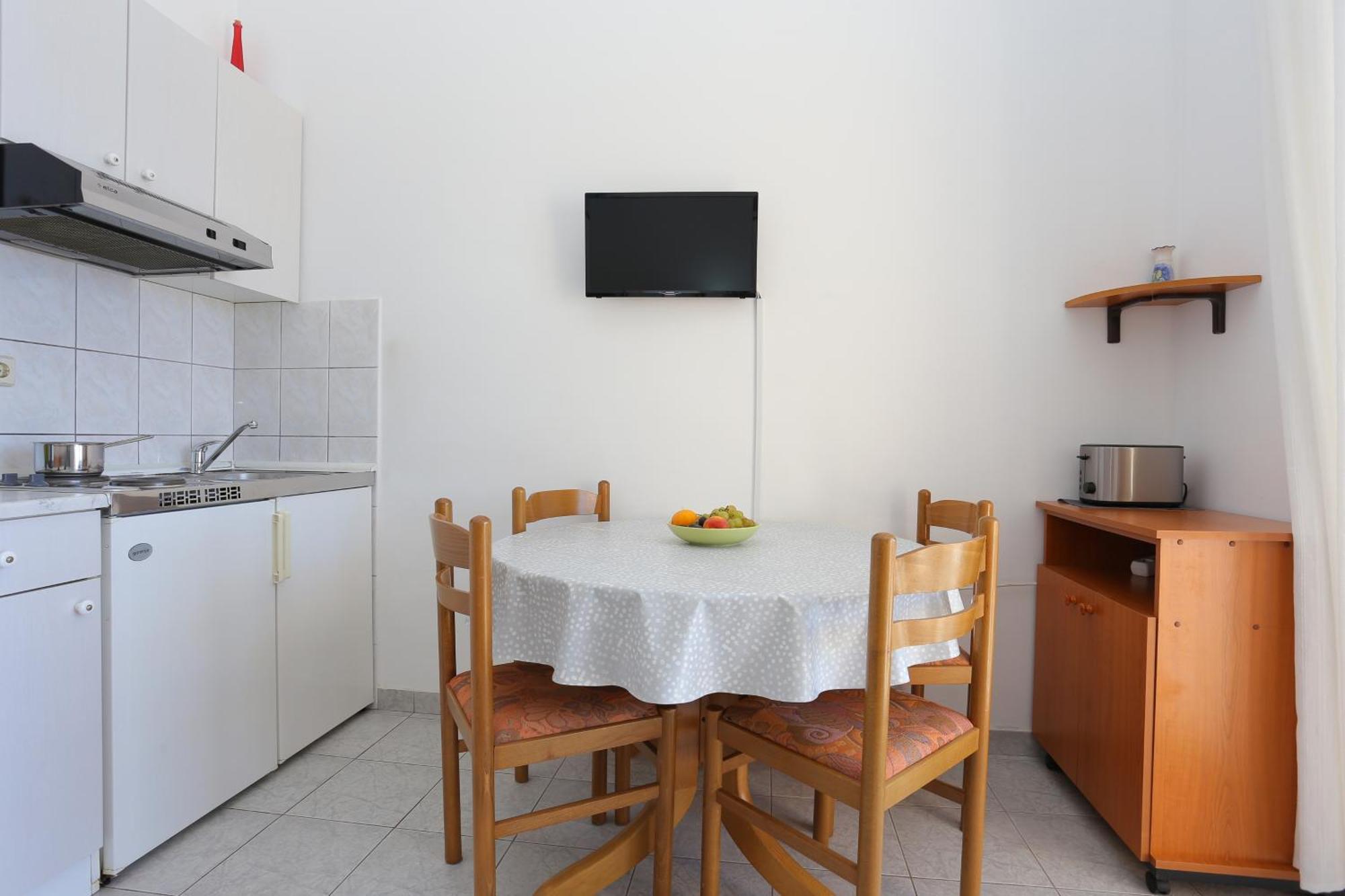 Apartments By The Sea Rastici, Ciovo - 11723 トロギール 部屋 写真