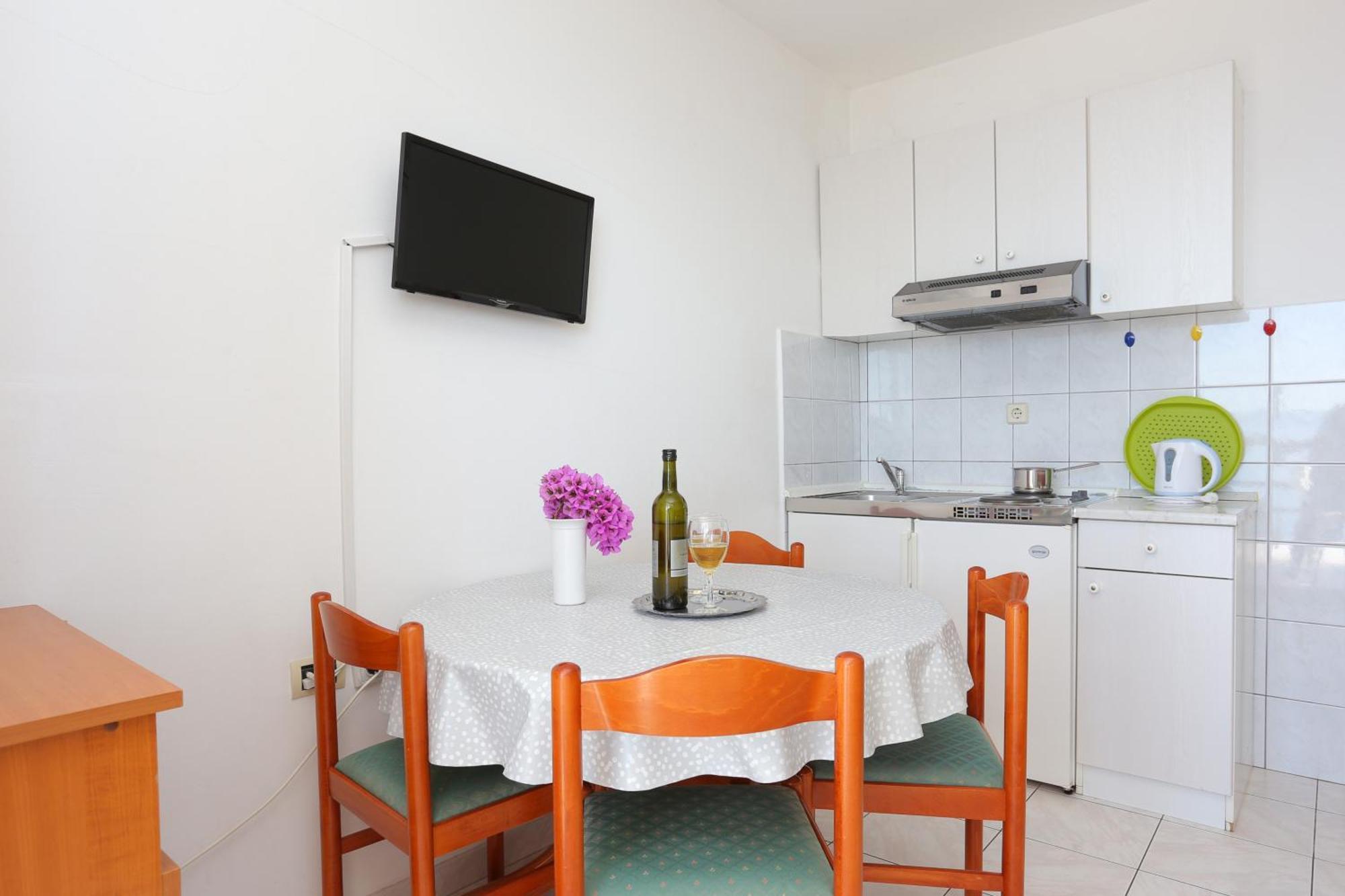 Apartments By The Sea Rastici, Ciovo - 11723 トロギール 部屋 写真